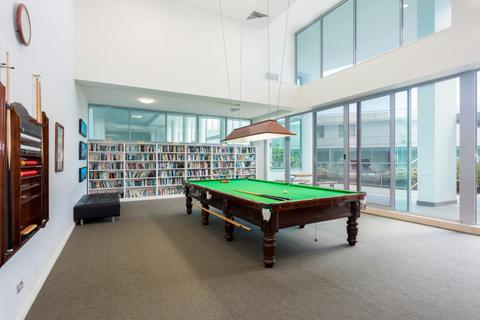 1 Bedrooom - Ocean / Broadwater View