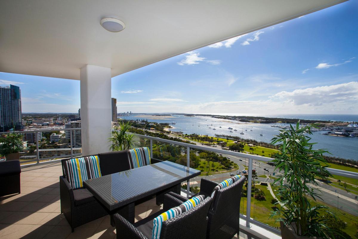 Three Bedroom Ocean View Apartment