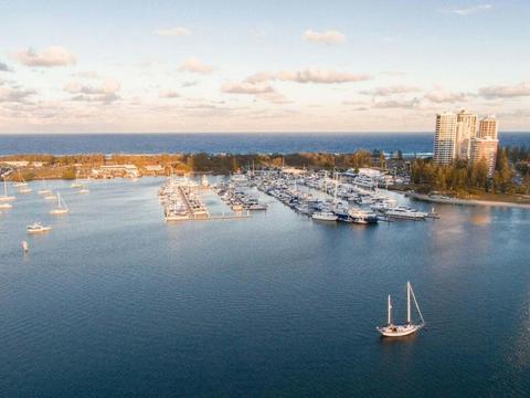 Three Bedroom Ocean View Apartment
