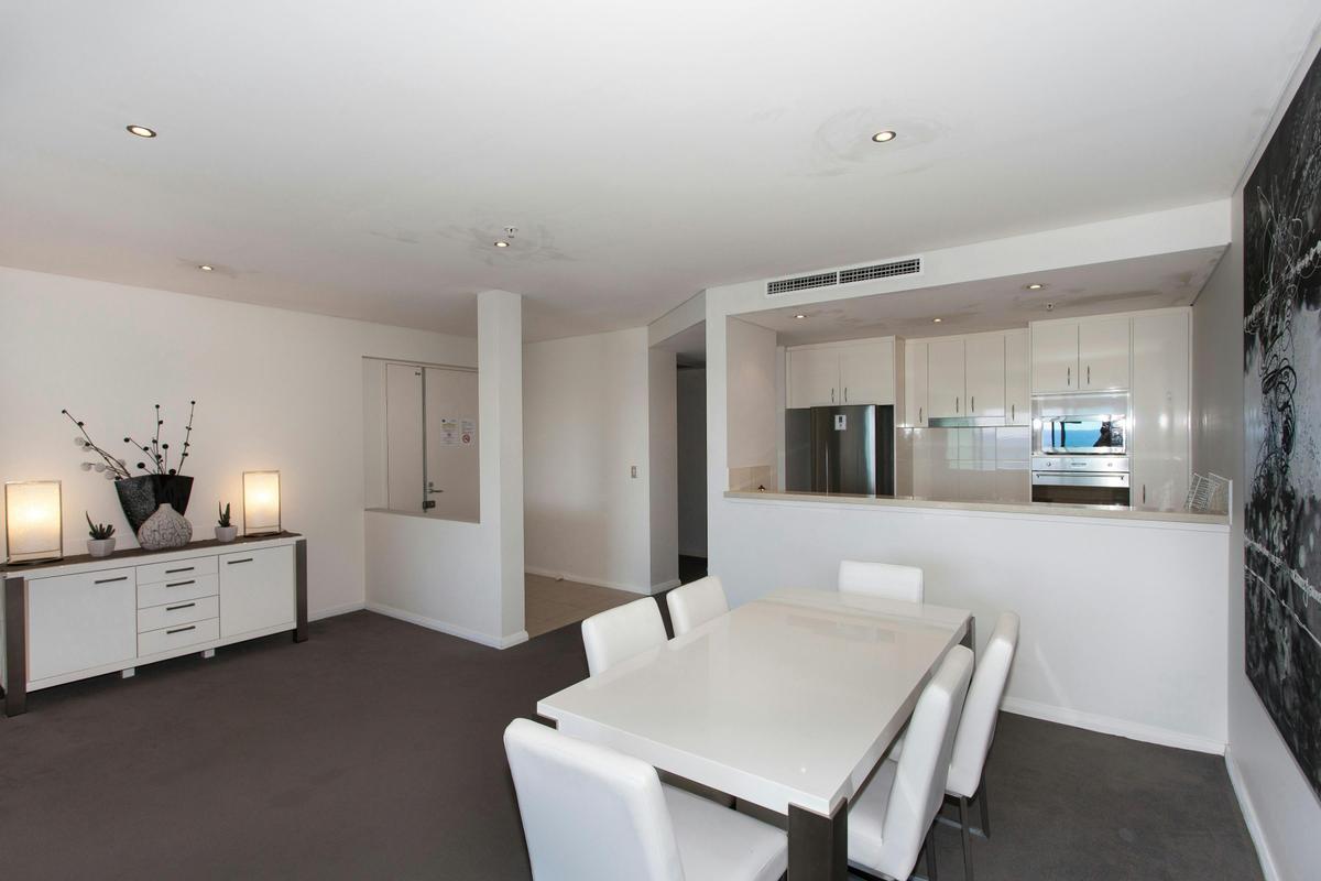 Two Bedroom Apartment with Ocean View