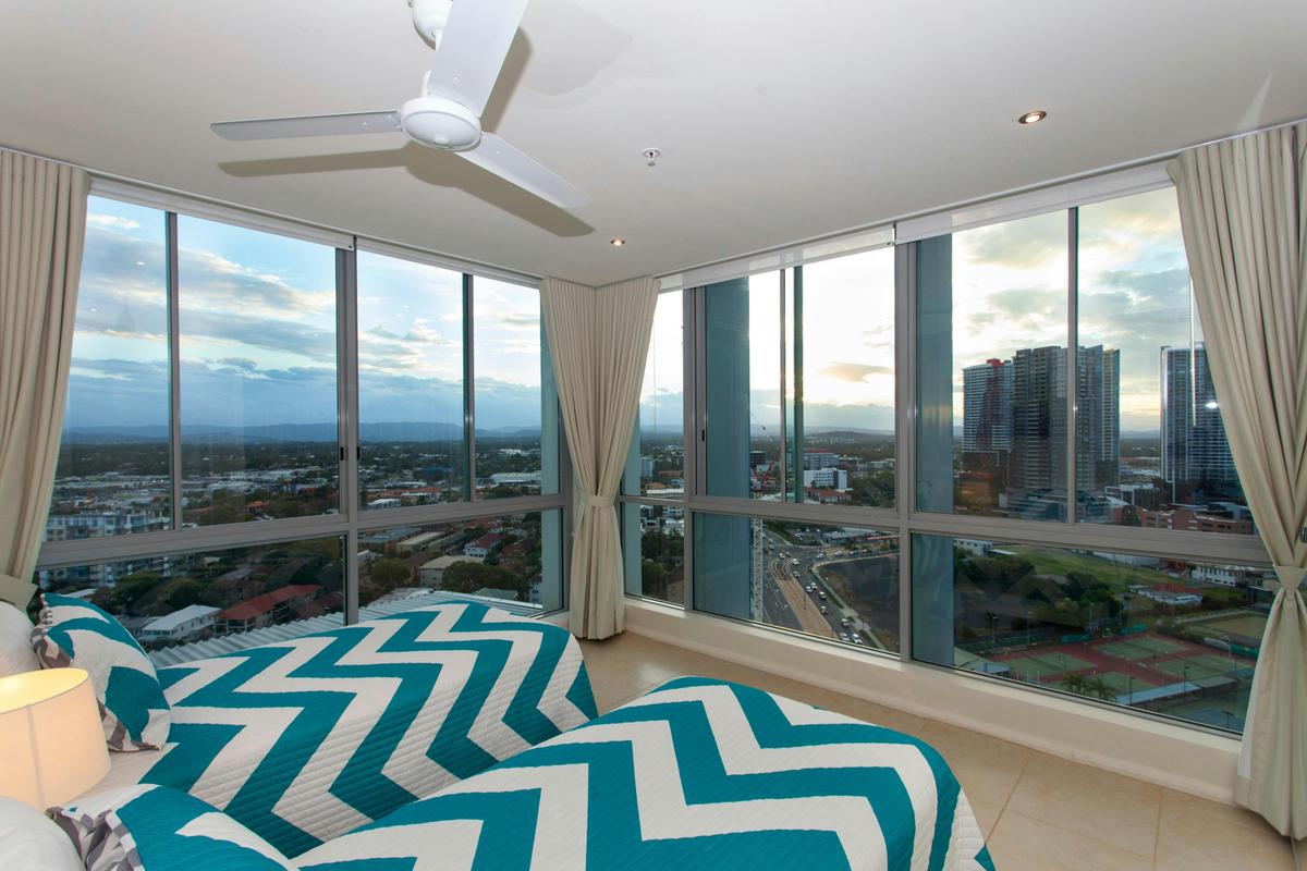 Three Bedroom Ocean View Apartment