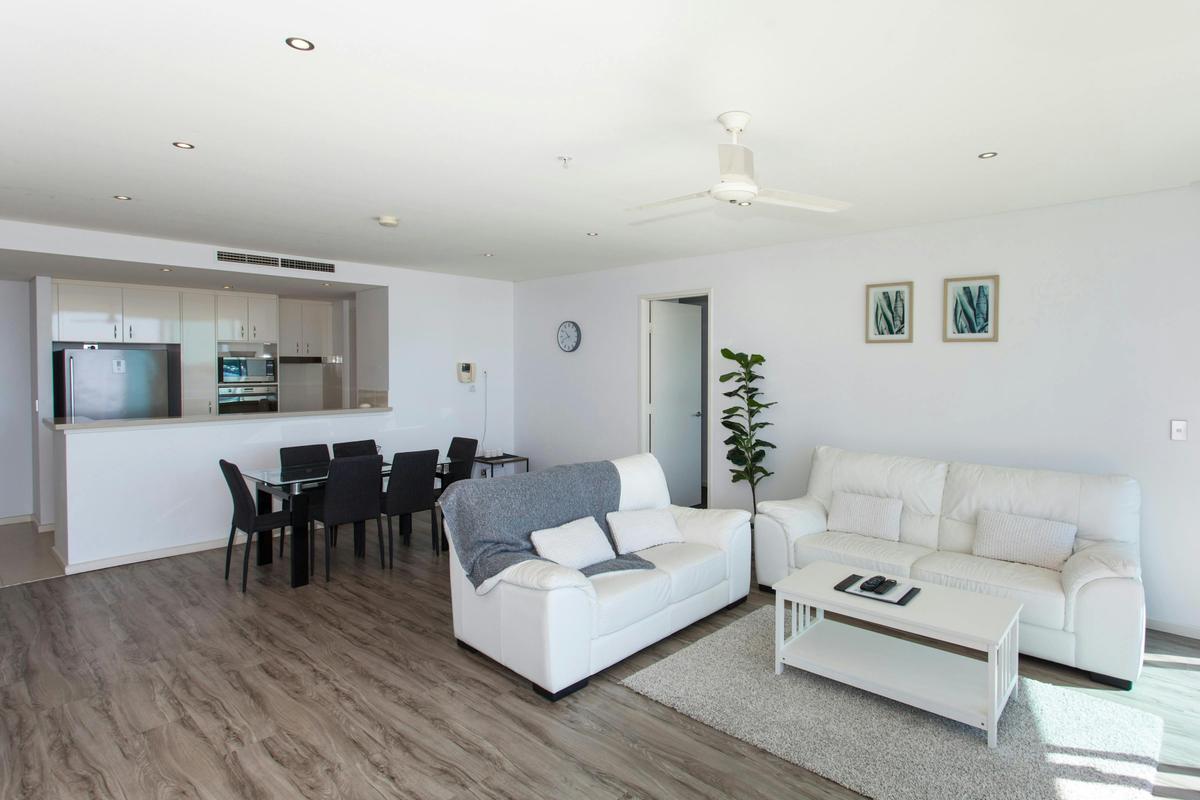 Two Bedroom Apartment with Ocean View