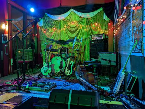 Banshees Bar and Artspace