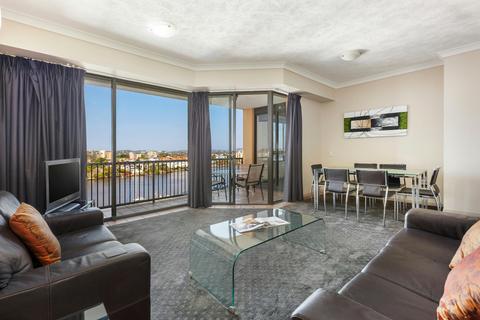 Three Bedroom Apartment with Balcony