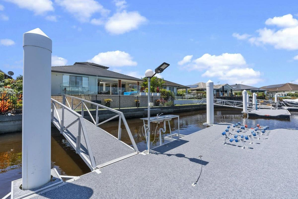 Holiday Hub Bribie Island - South East Queensland