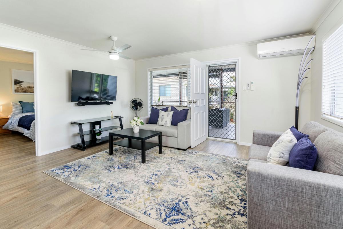 Lounge room