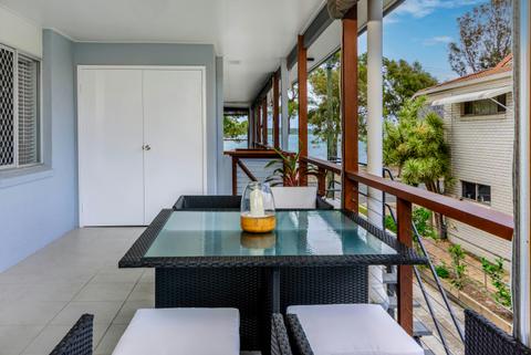 Bribie Beachview Apartment