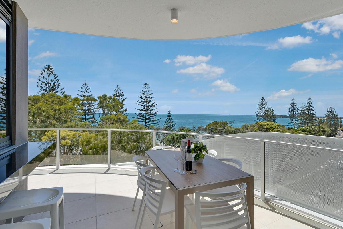 Superior Ocean View Apartment