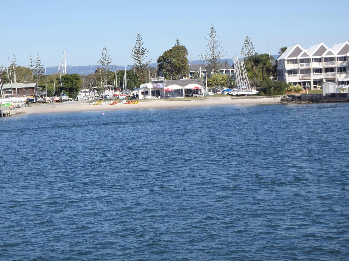 Gold Coast to Brisbane Day Cruise