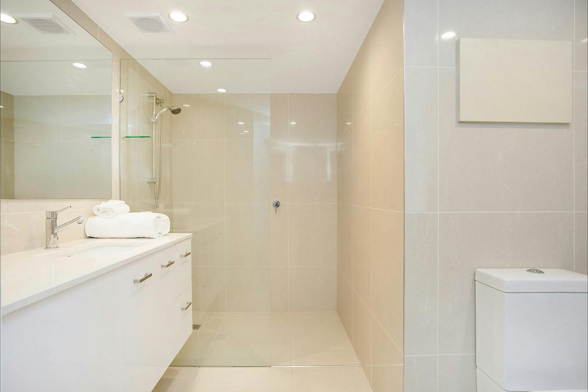 2 Bedroom Deluxe Apartment