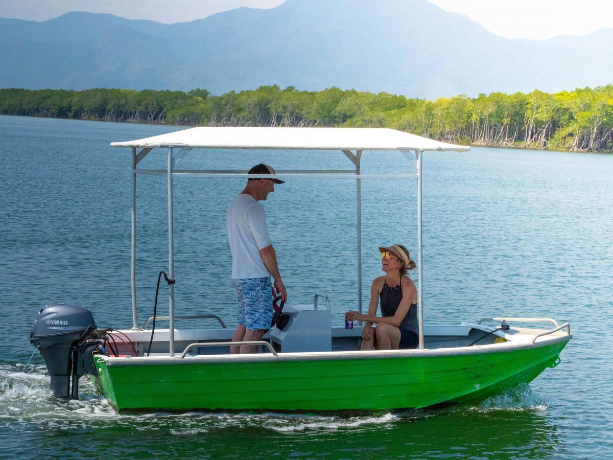 Cairns Boat Hire