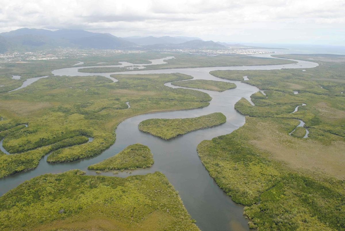 Cairns Boat Hire