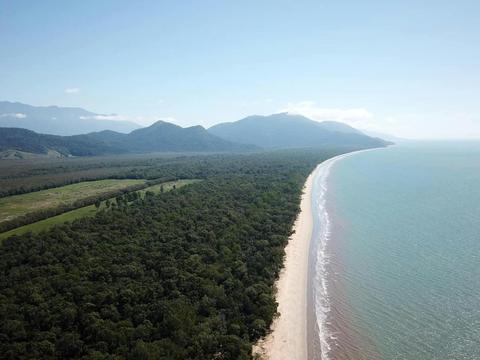Bramston Beach