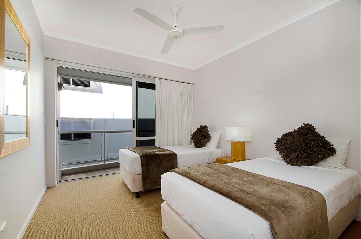 2 Bedroom 2 Bathroom Apartment with views