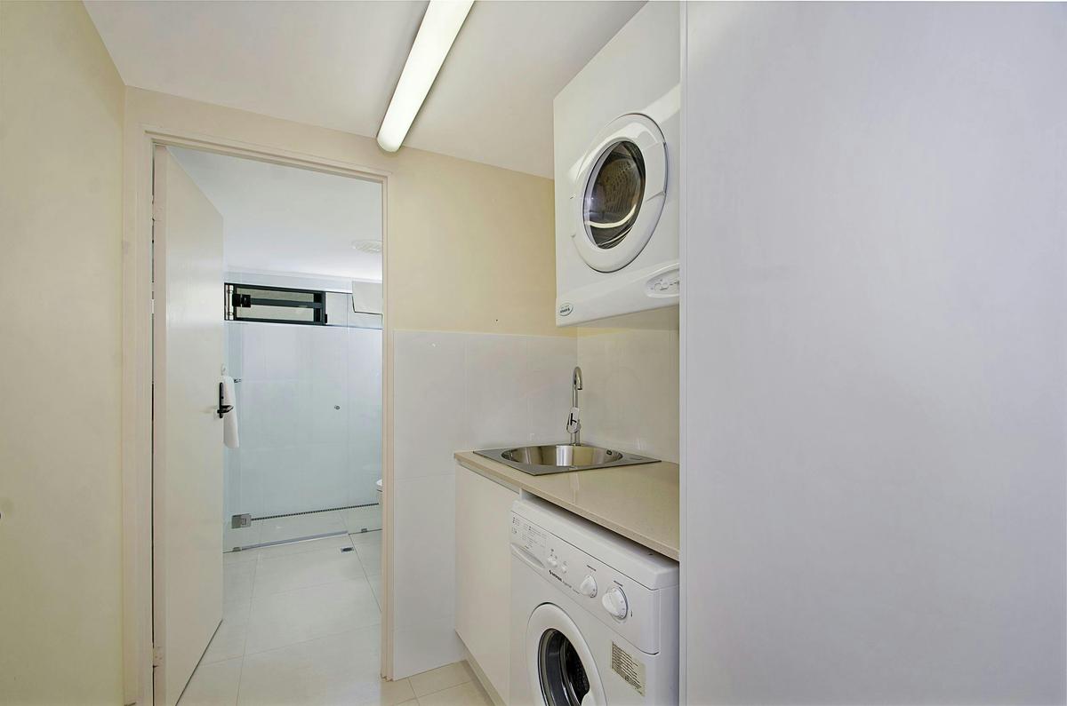 2 Bedroom 2 Bathroom Apartment with views