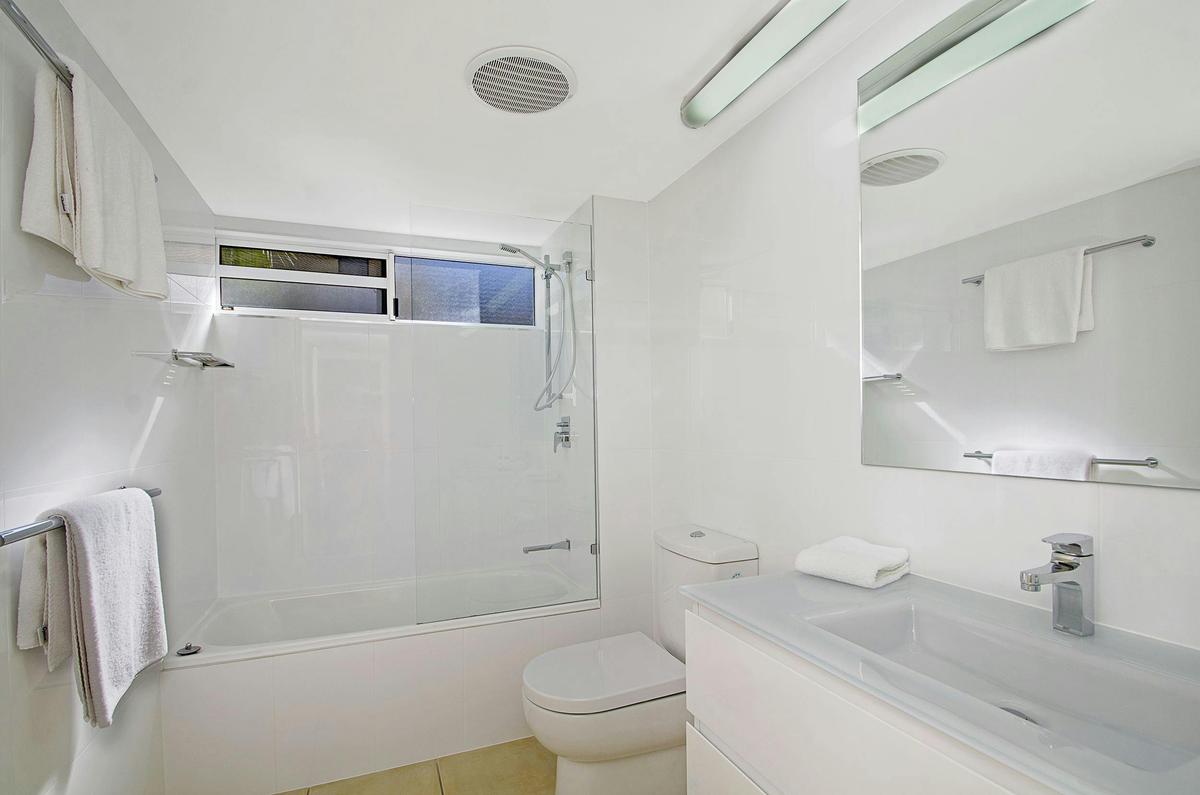2 Bedroom 2 Bathroom Apartment with views