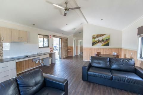 1 Bedroom Accessible Cabin