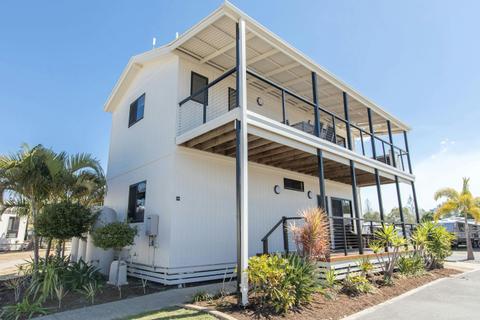2 Bedroom Deluxe Cabin