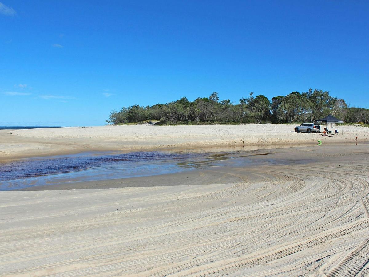 Enjoy lagoons and creek on the Ocean Beach drive.