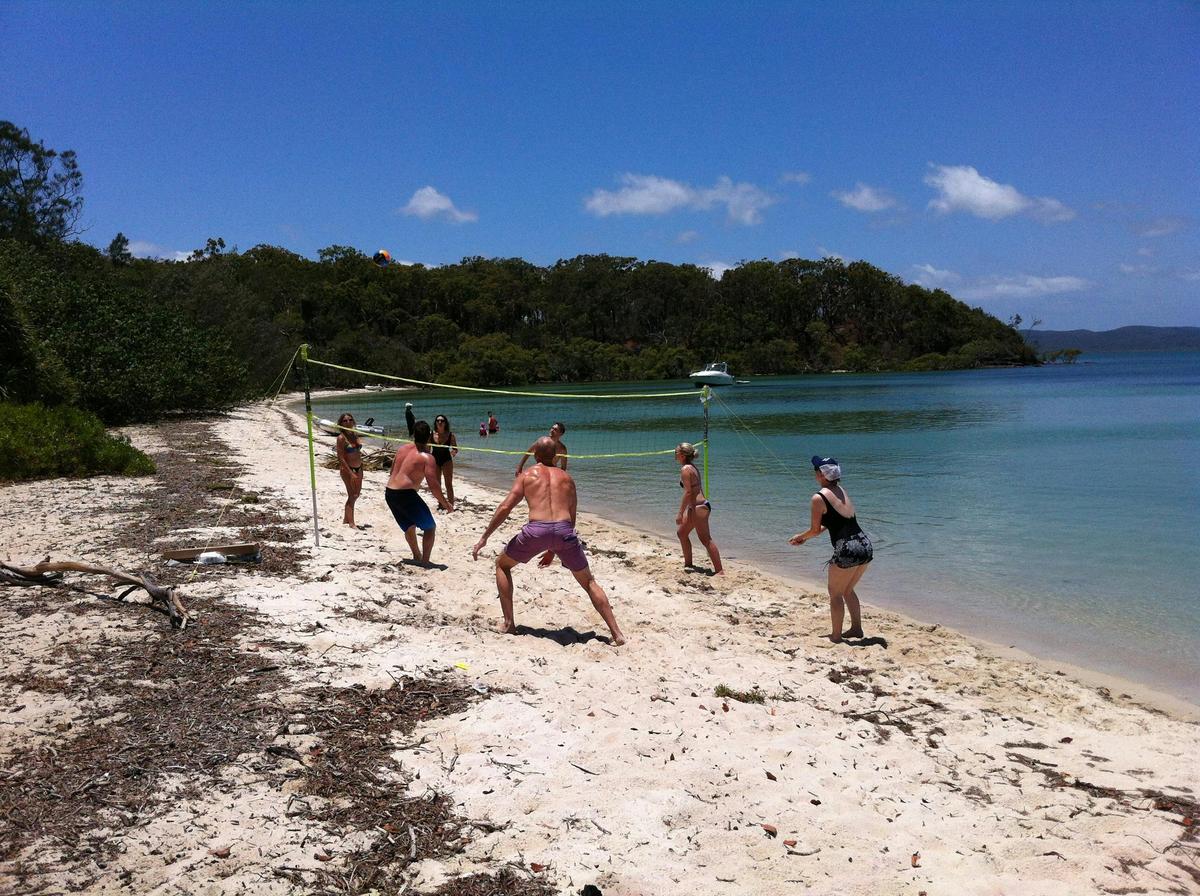 Brisbane Yacht Charters - Moreton Bay, SE Queensland. Sailing trips and yacht charters options