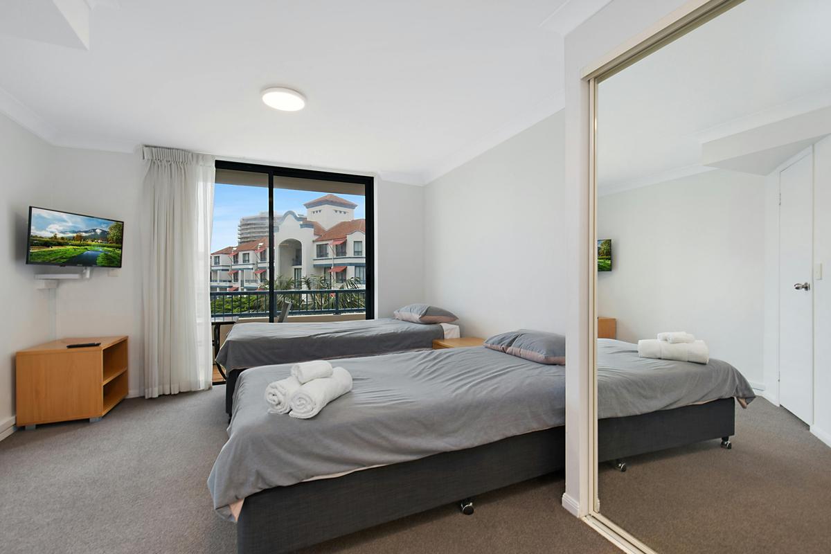 Calypso Plaza Resort 417 - Coolangatta