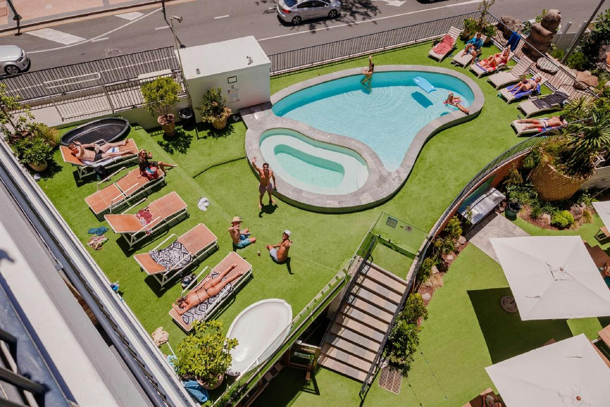 Bunk Pool