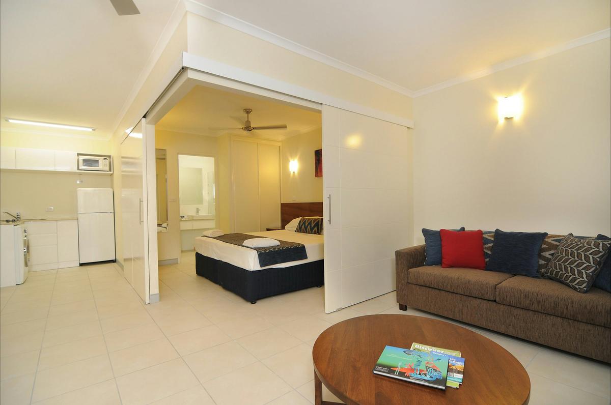 Deluxe One Bedroom Apartment (Orchid)
