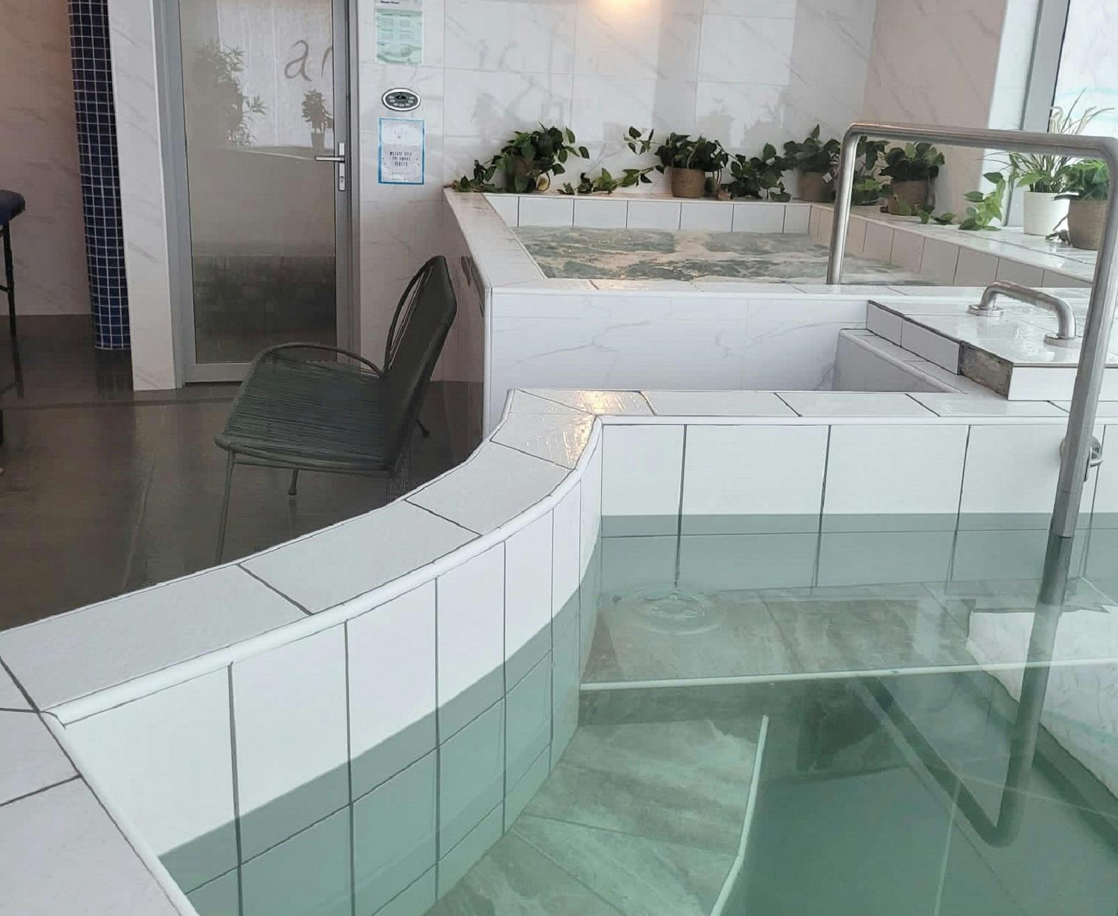 Arisoo Spa pool