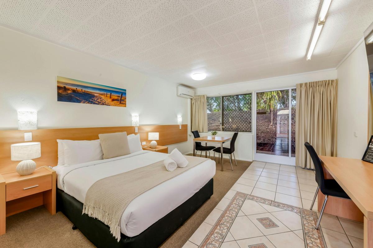 Deluxe Queen Room