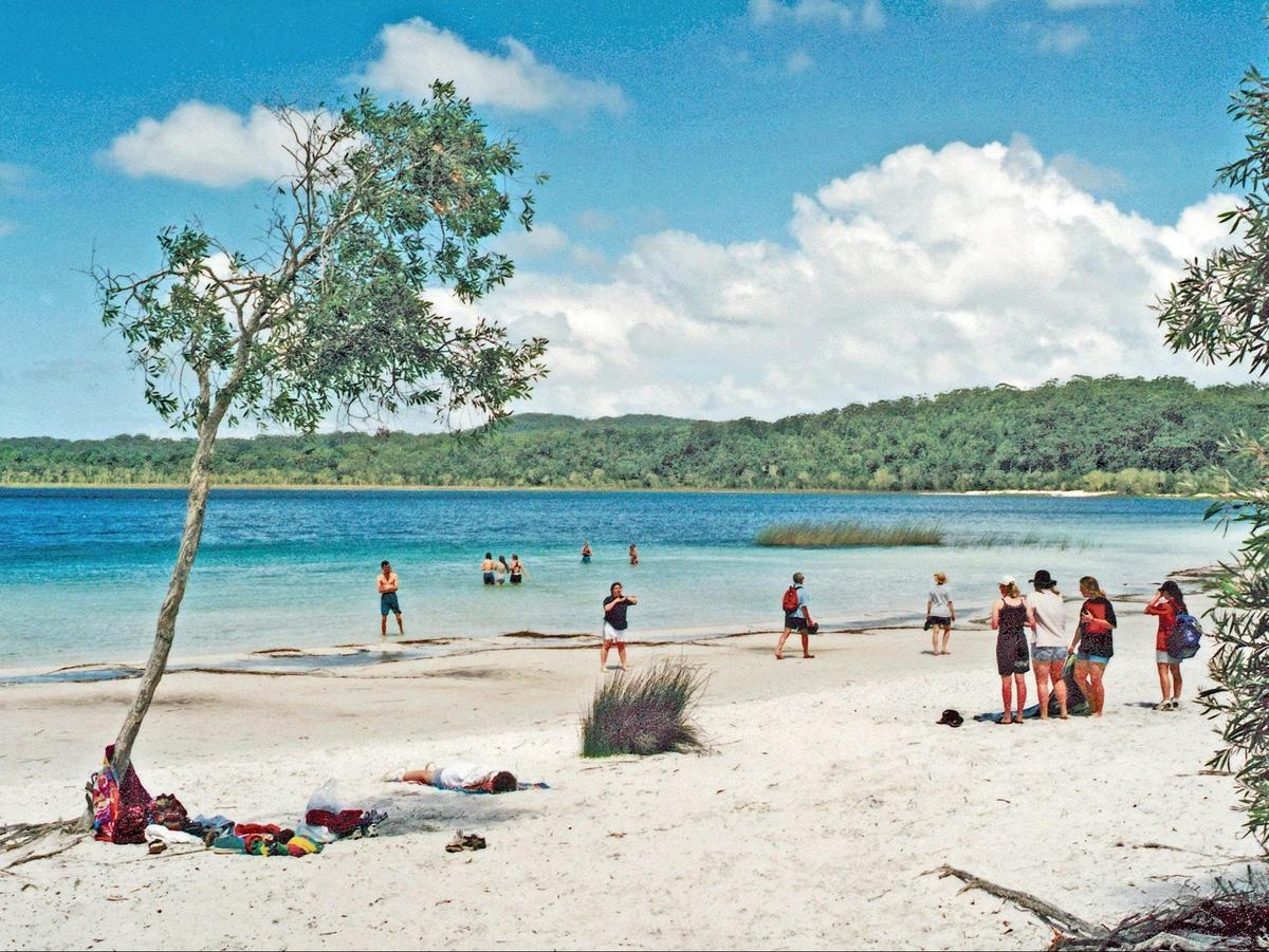 Lake McKenzie - Fraser Island