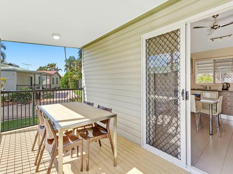 Alfresco Cabin