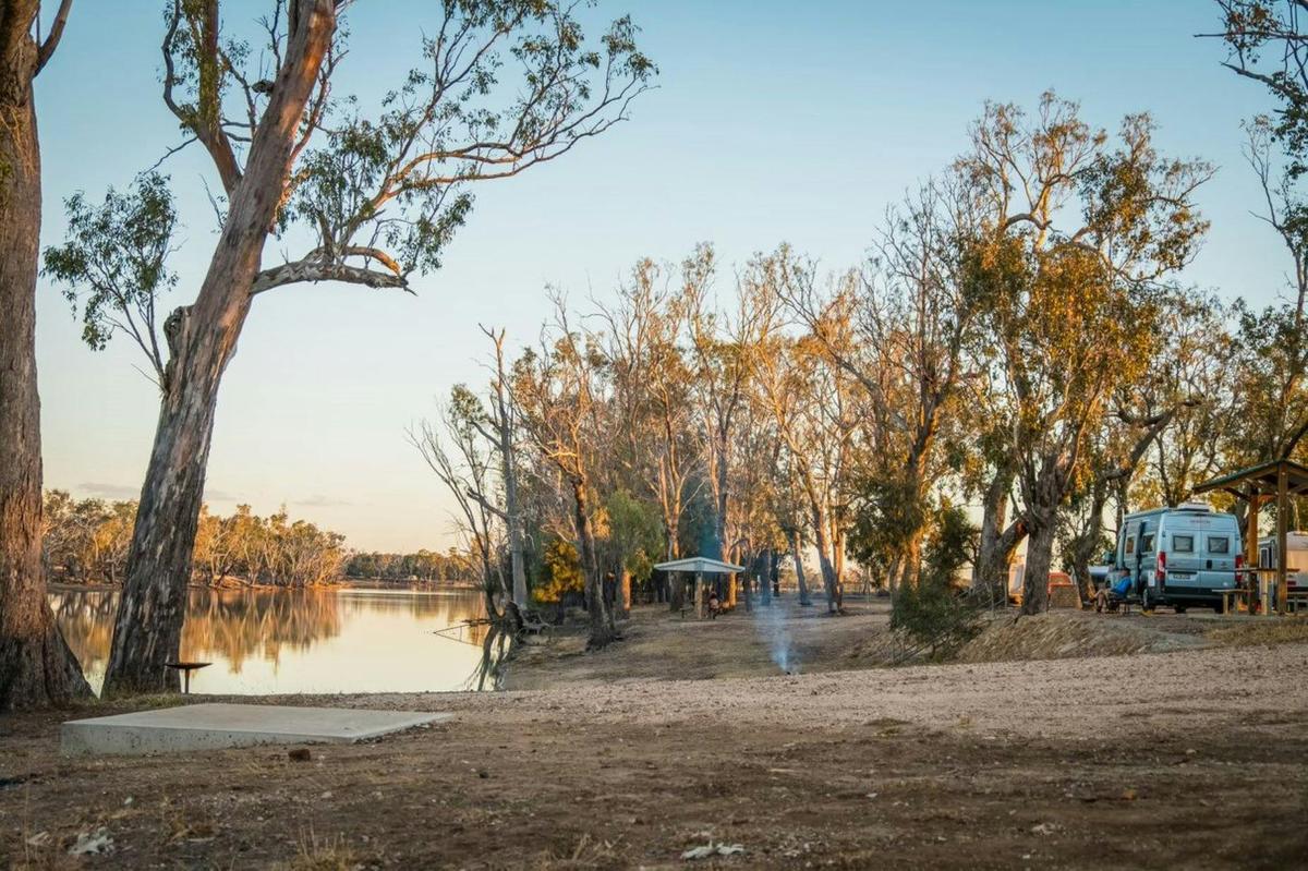 Caliguel Lagoon camping