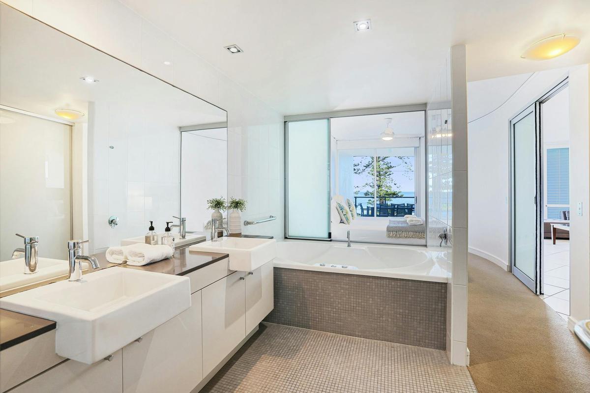 One Bedroom Apartment