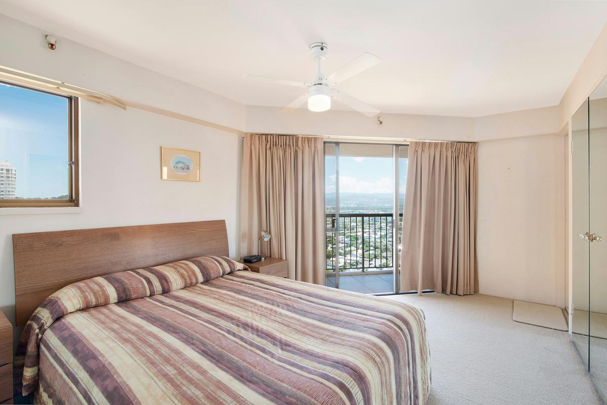 Two Bedroom Low Floor Ocean View Apartment
