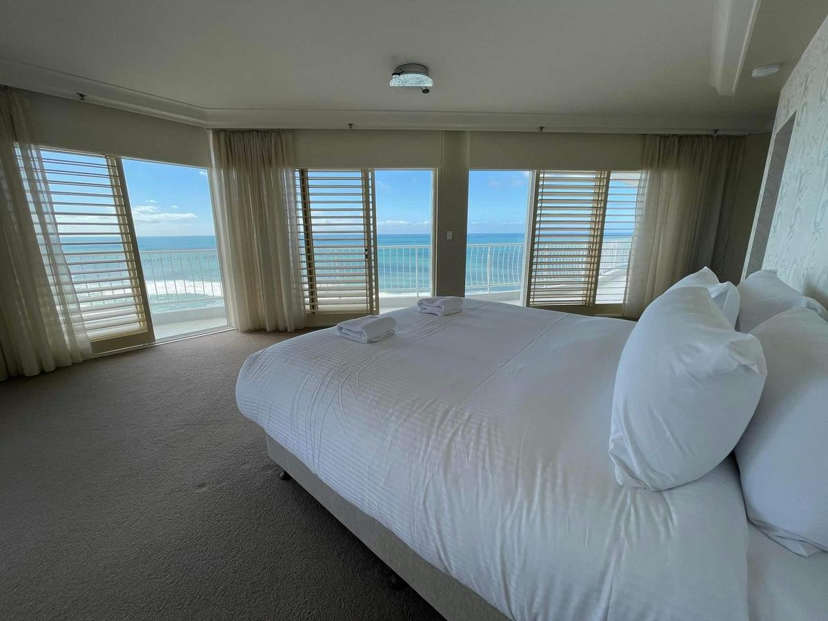 6-Bedroom Penthouse