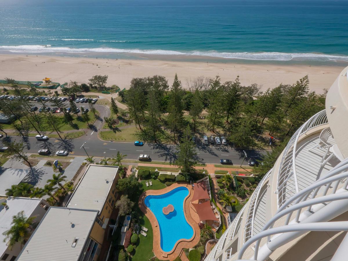 Outdoor Swimming Pool
