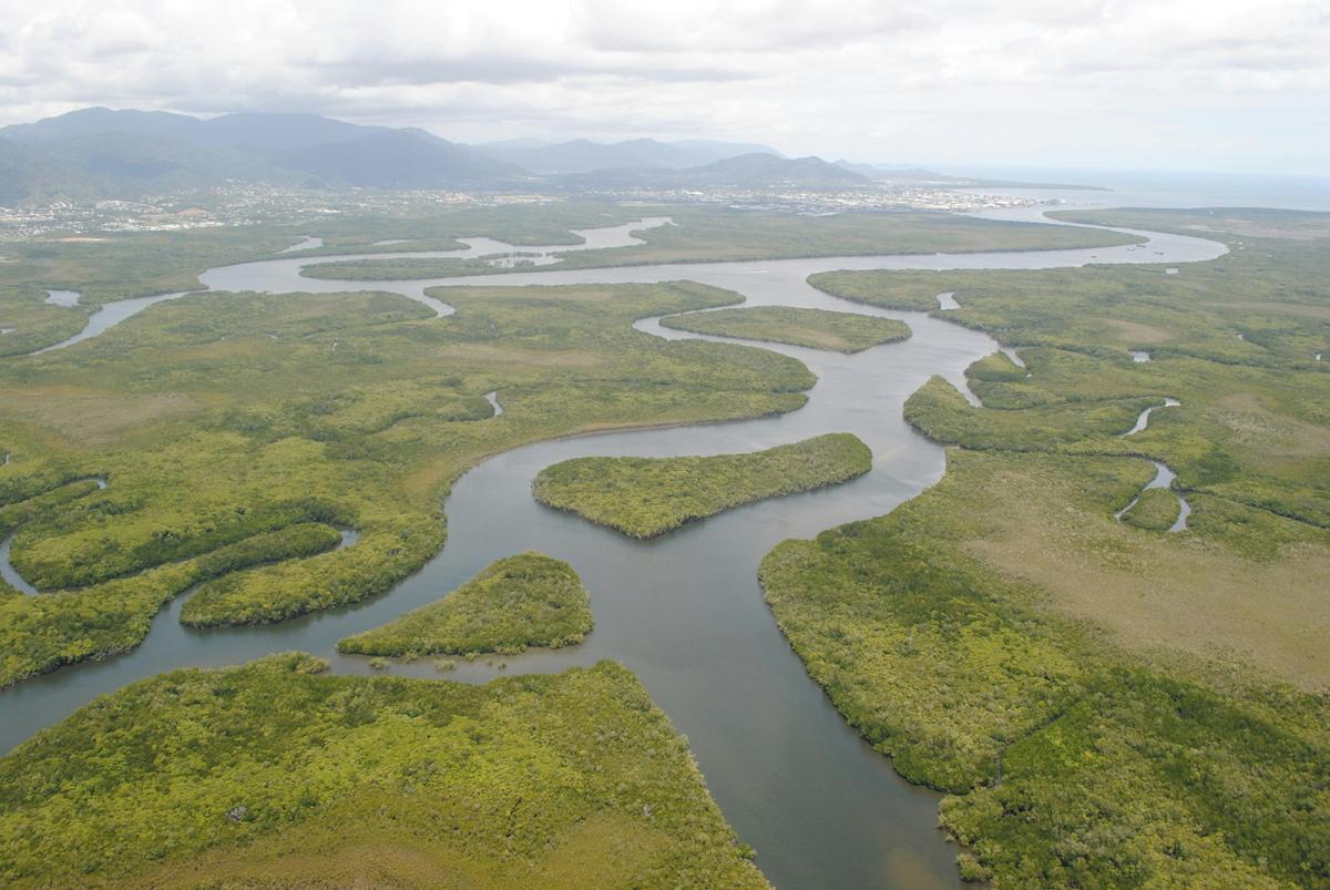 Cairns Boat Hire