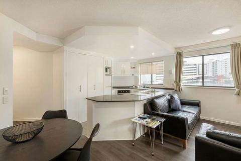 2 Bedroom 2 Bathroom Superior