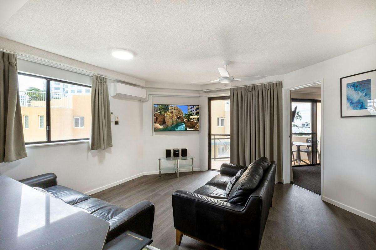 2 Bedroom 2 Bathroom Superior