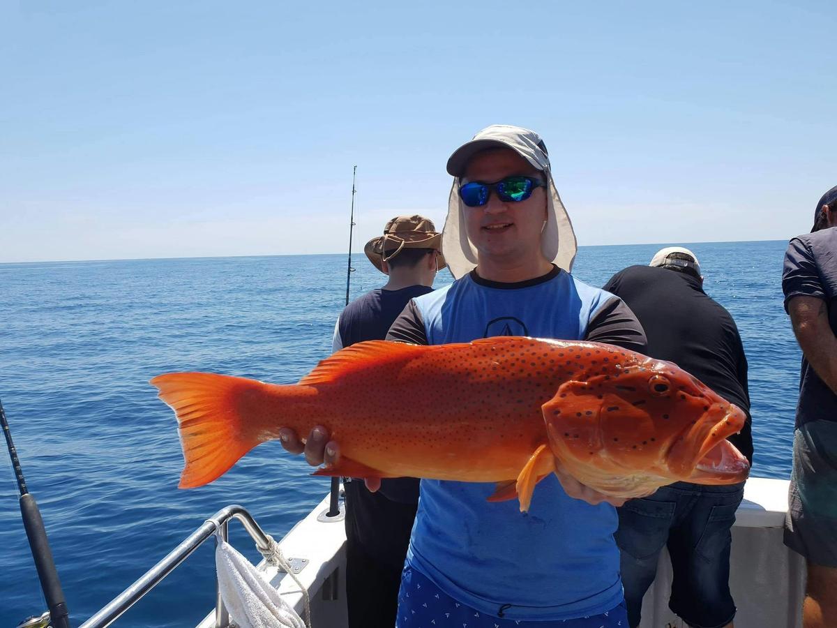 Full Day Reef Fishing Share Charter