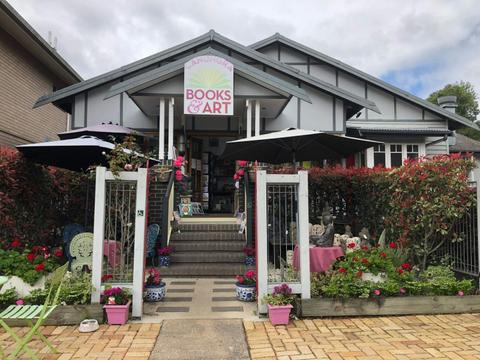 Canungra Books and Art