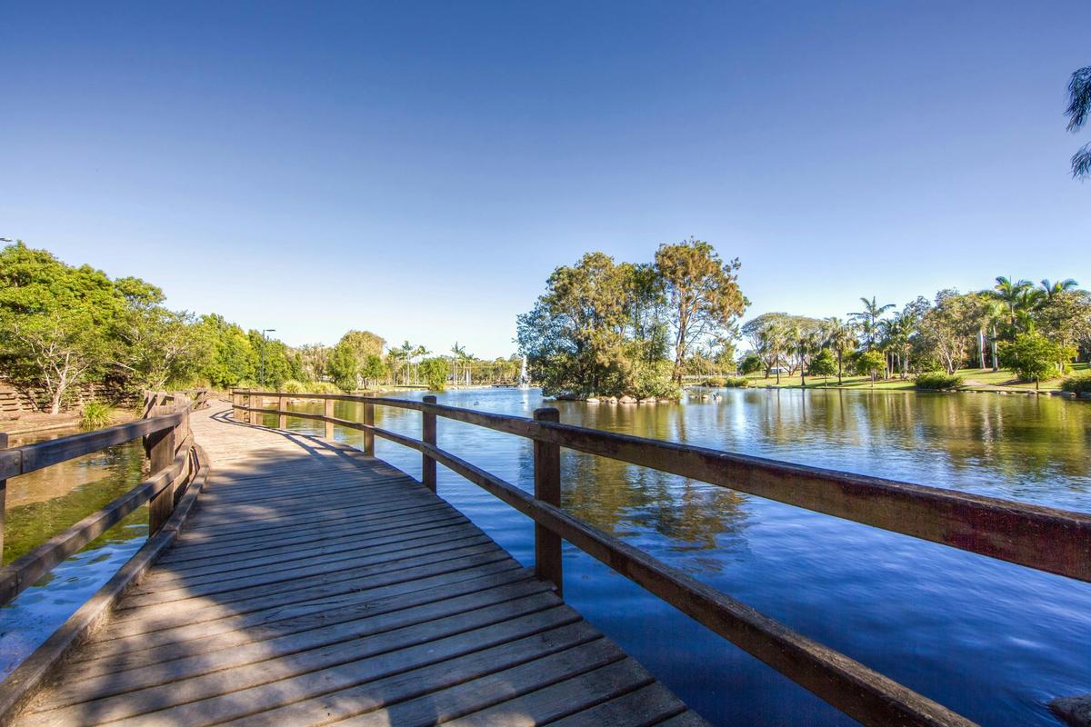 Centenary Lakes Bridge, Caboolture