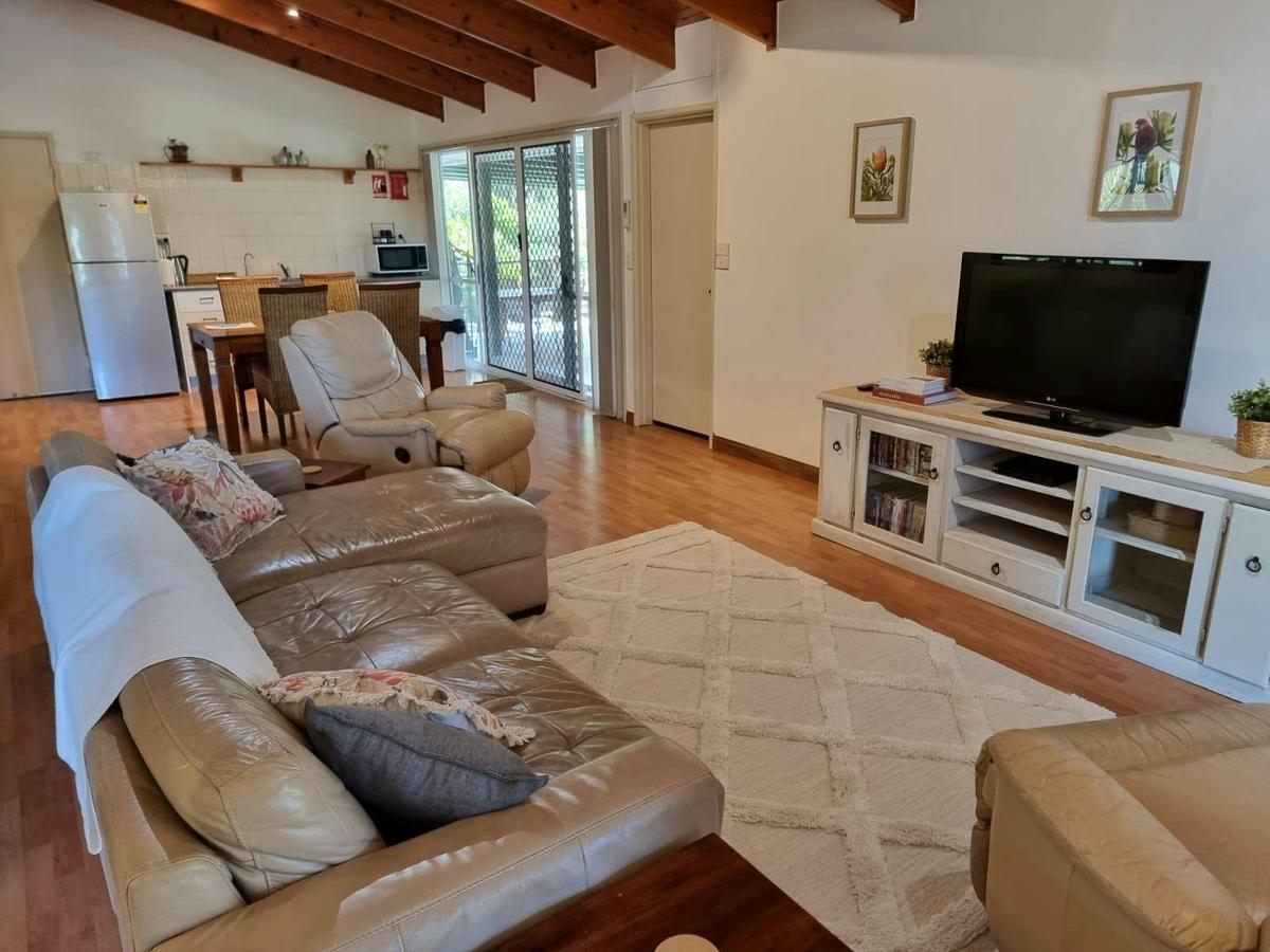 Banksia Suite