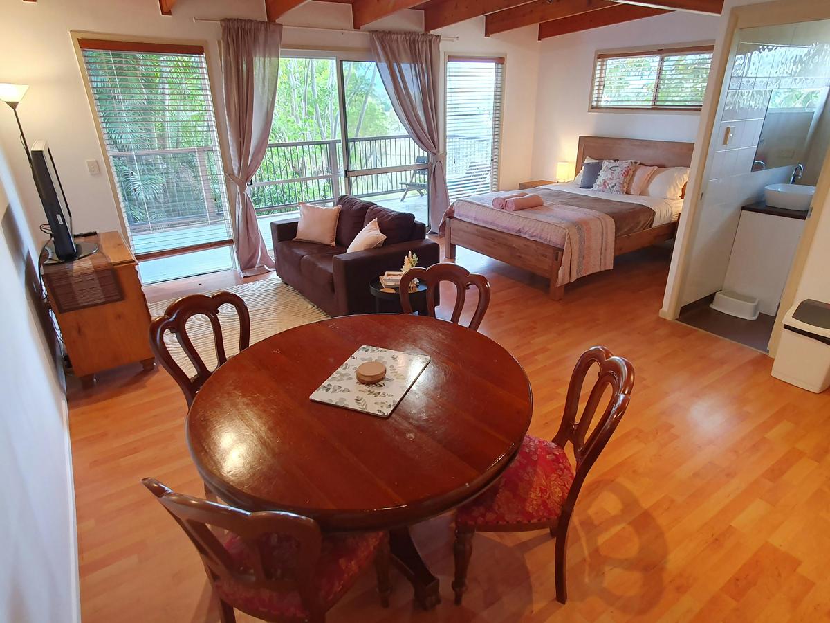 Wattle Suite