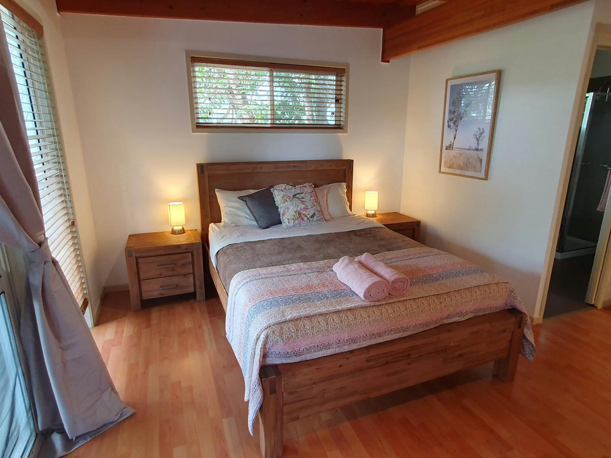 Wattle Suite