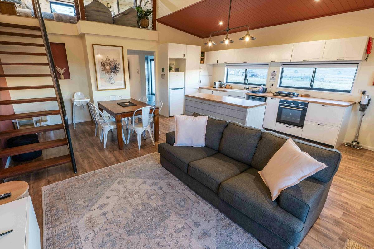 Clandulla Cottages - Hibiscus House