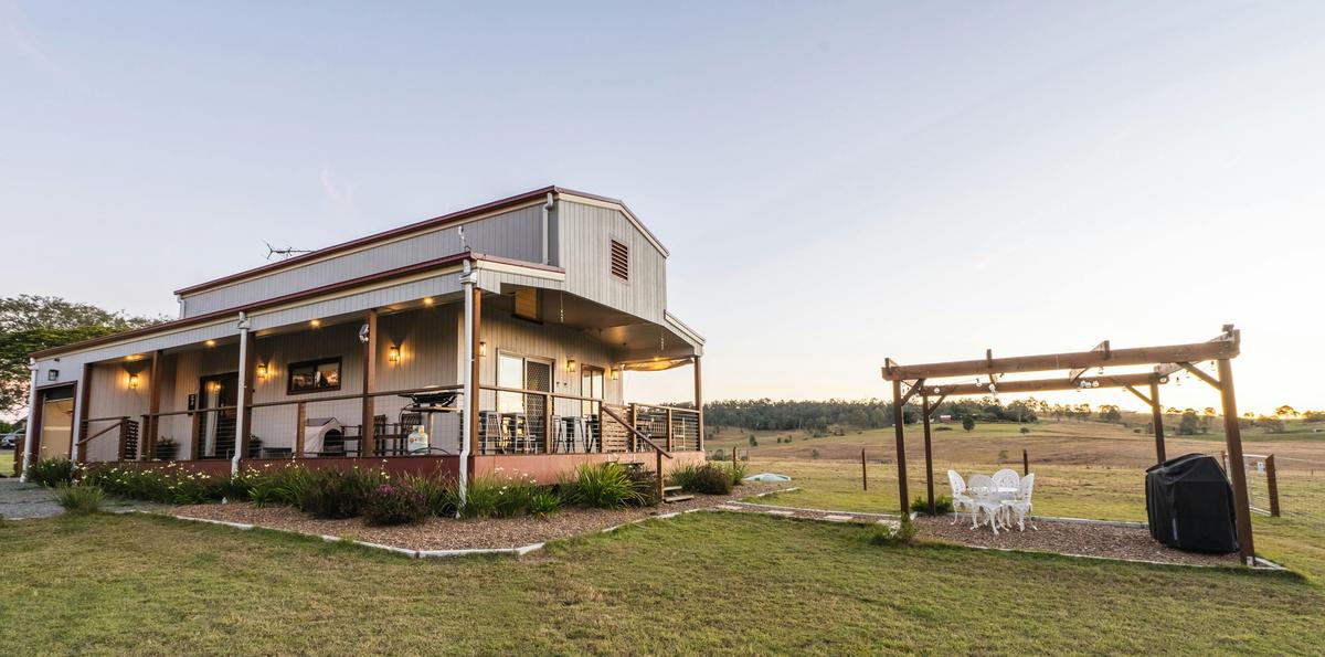 Clandulla Cottages - Hibiscus House