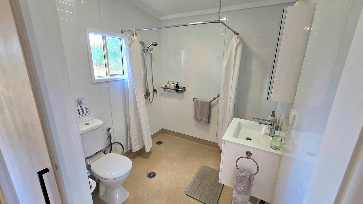 Bottlebrush Cottage