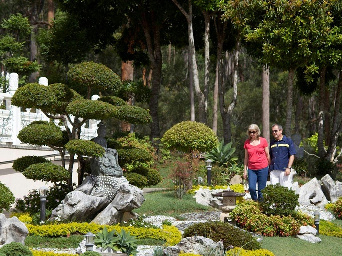 Beautiful grounds with authentic Chinese architecture