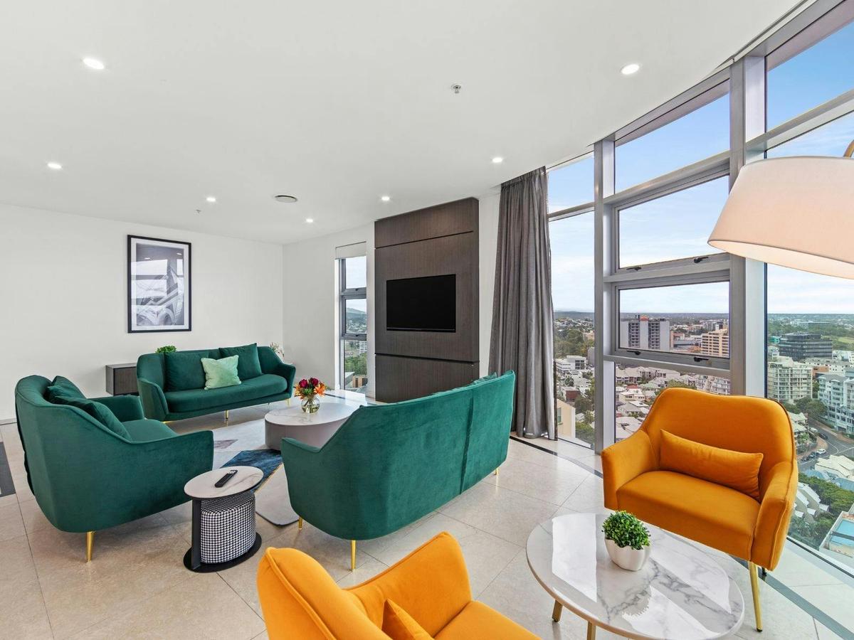 4 Bedroom 4 Bathroom